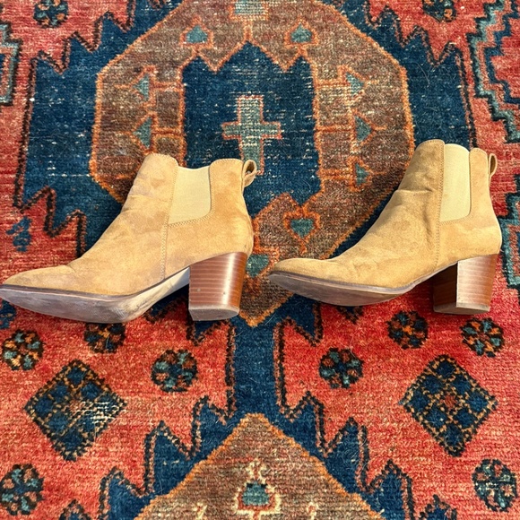 J.Crew Rory Tan Microsuede Heeled Ankle Boots Booties size 8 - Picture 2 of 4